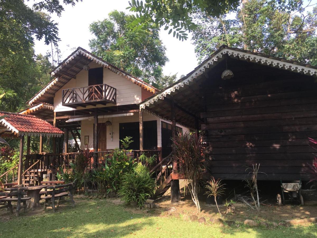 Rustic Chalet - Dahlia N Mawar At Sedim Vista Kulim Kültér fotó